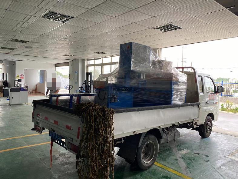 【寧波】高精密全自動(dòng)切鋁機(jī)SDY-Q450，客戶用來(lái)切割散熱器，出庫(kù)走起?。? /></a></dt>
                        <dd>
                            <h3><a href=